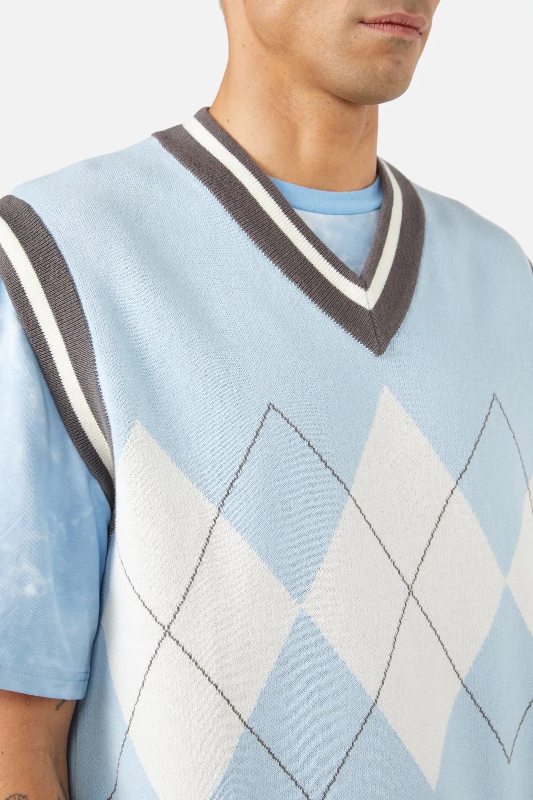 Angel Hues Knit Vest - Image 6