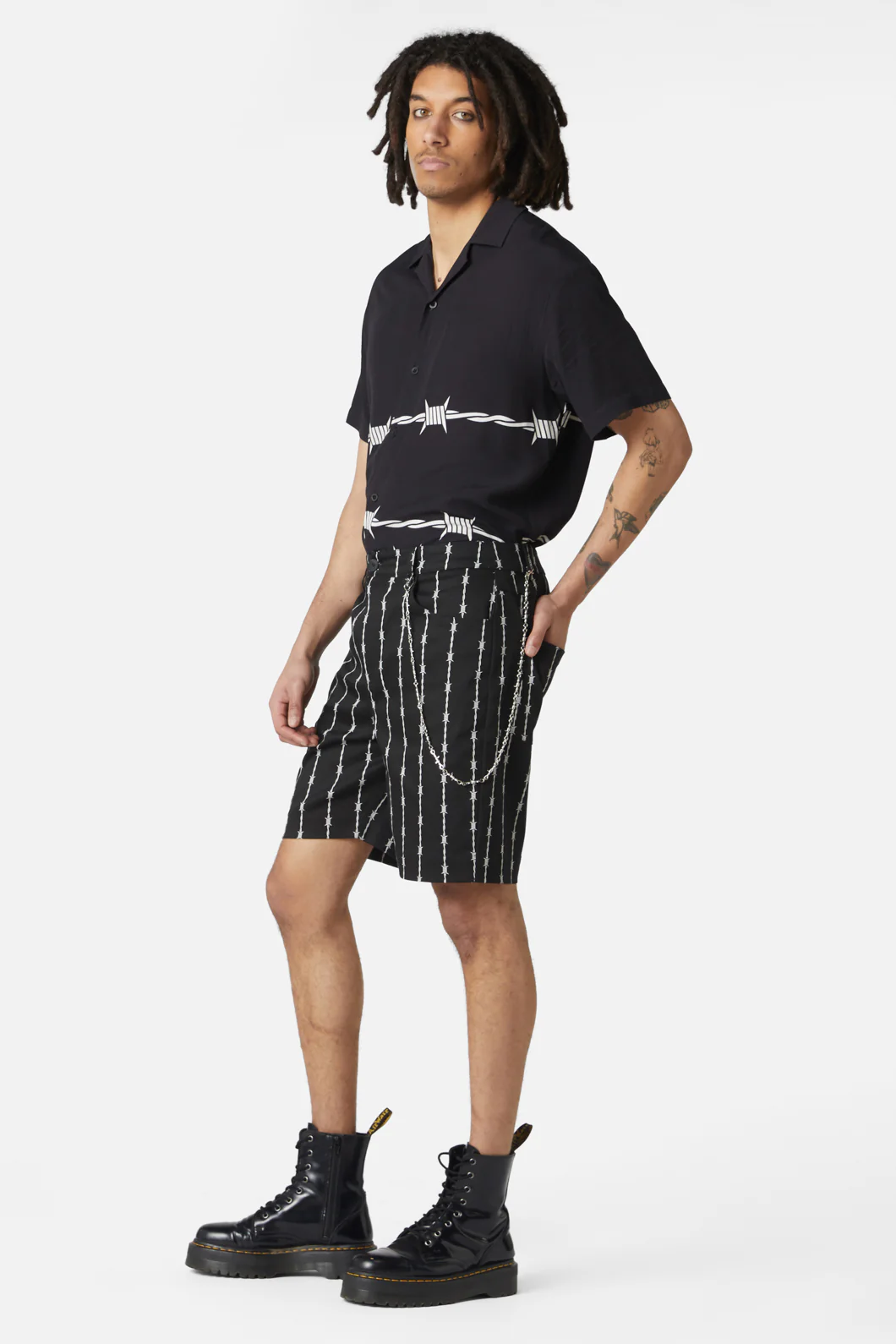 Barbed Wire Chain Short - Image 3