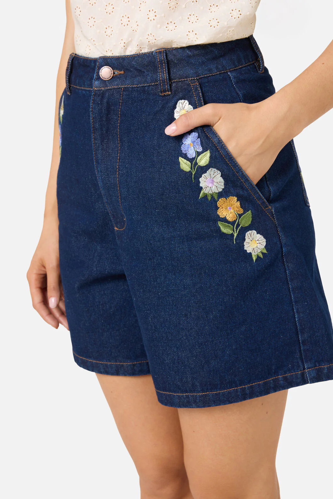 Blooms Embroidered Short - Image 5