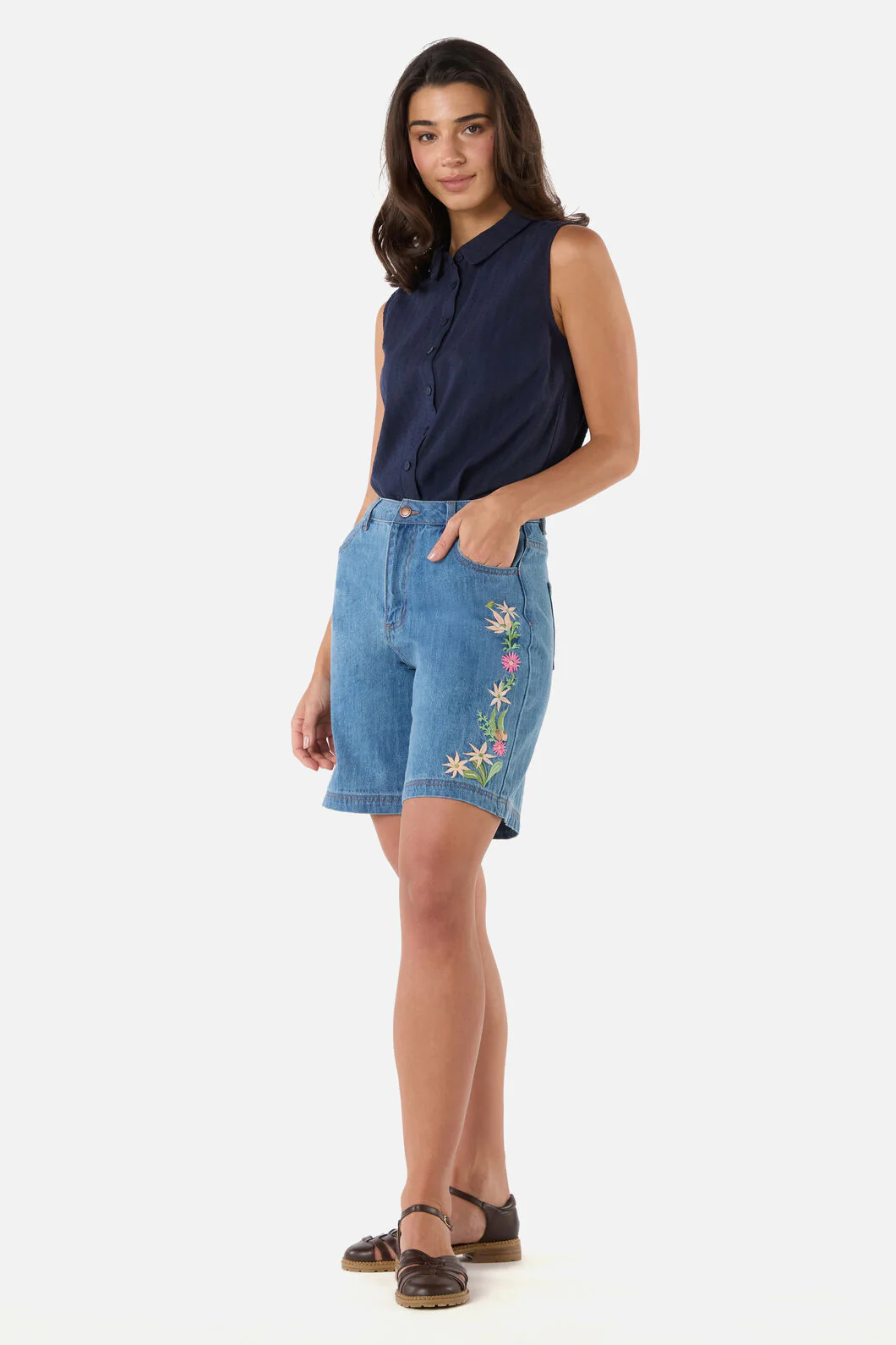 Carter Sleeveless Blouse - Image 11