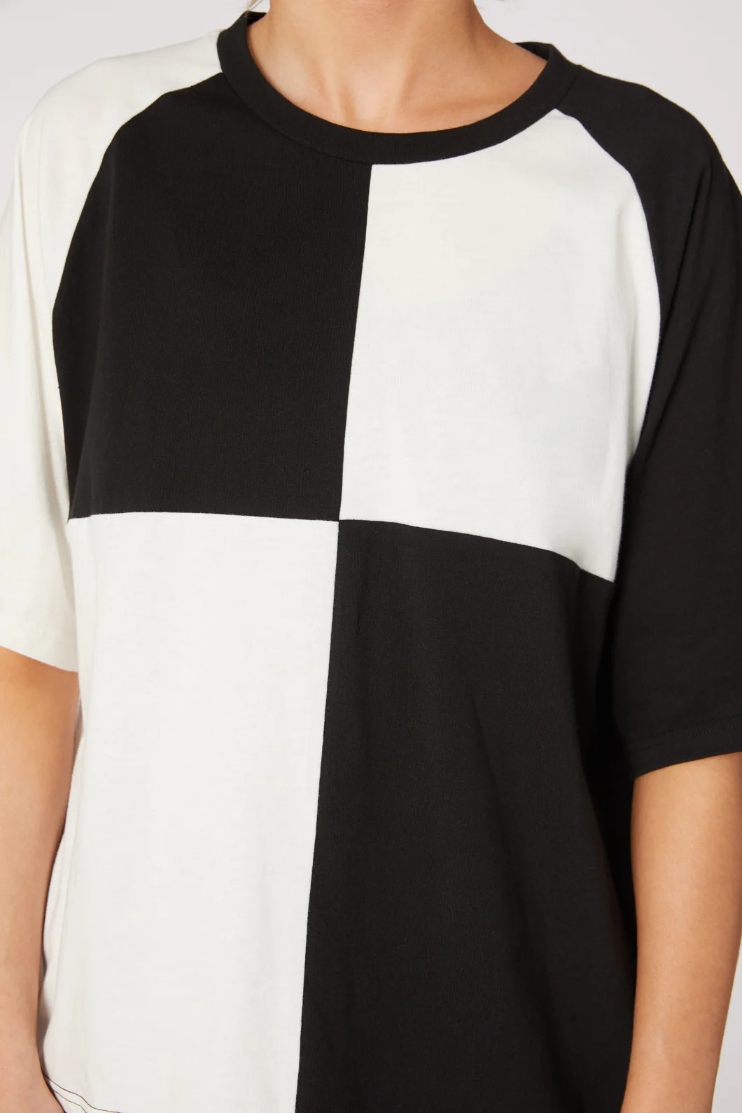 Colourblock Raglan Tee - Image 5