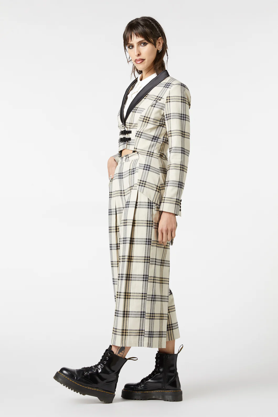 Crescent Tartan Tail Coat - Image 3