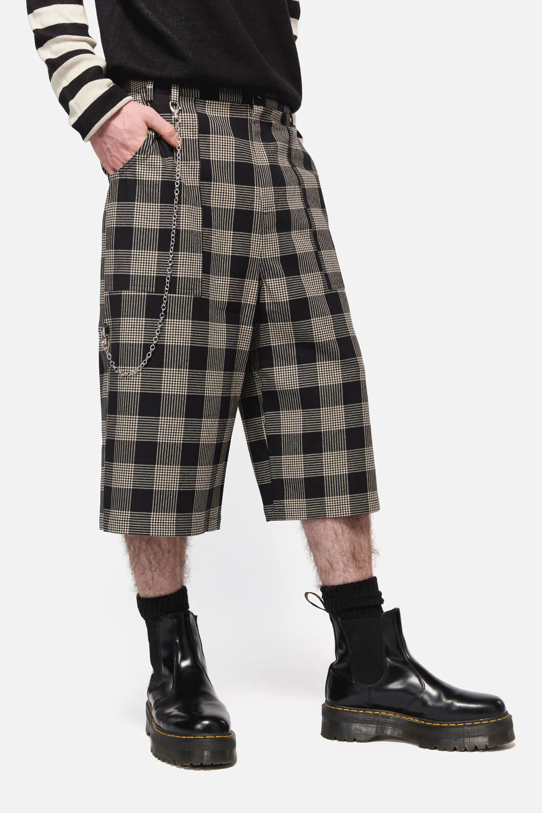 Crypt Baggy Shorts - Image 4