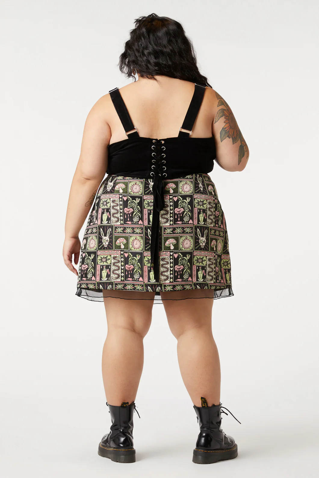Curve Knave Of Hearts Corset - Image 4