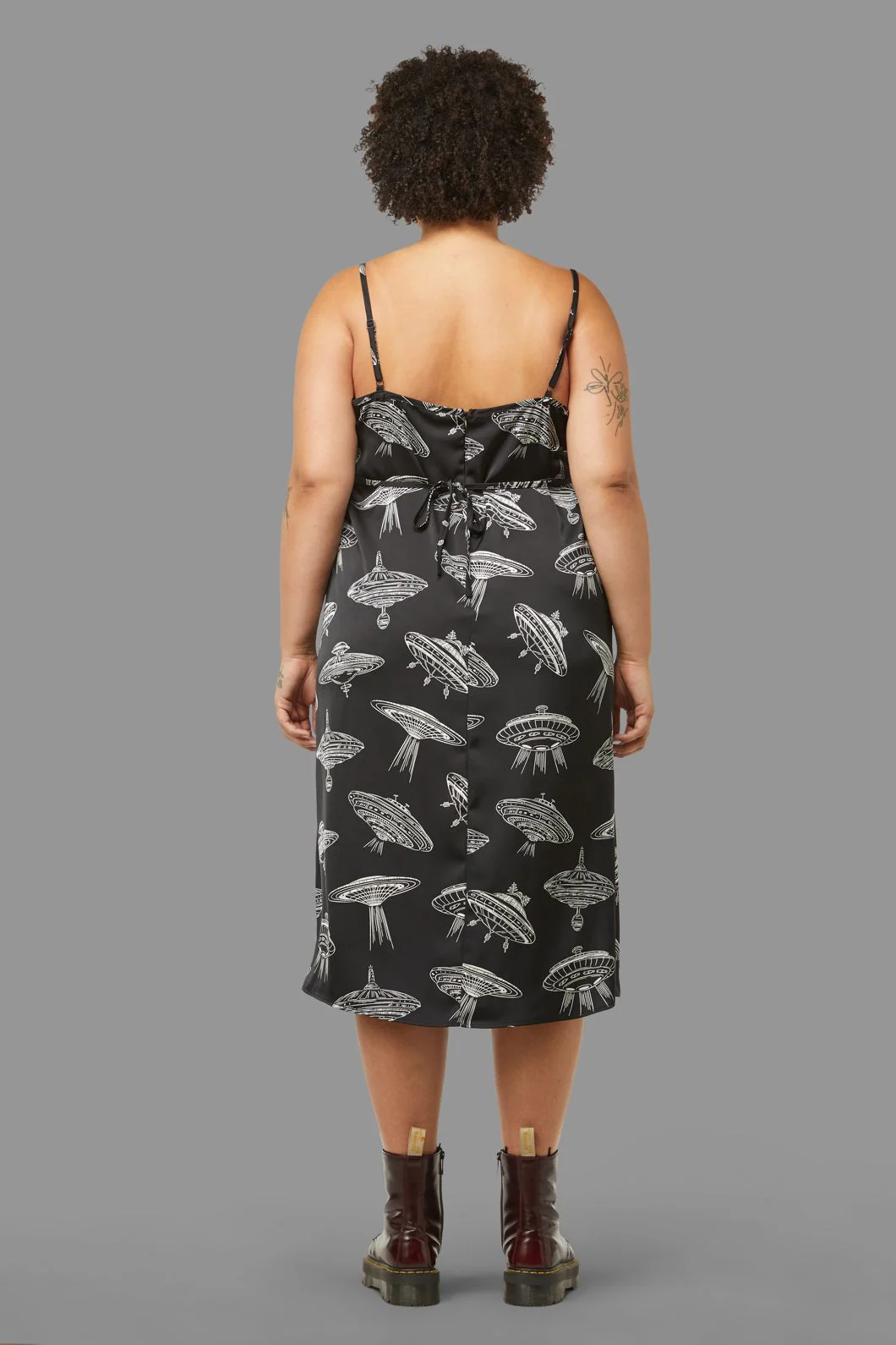 Curve Ufo Dress - Image 3