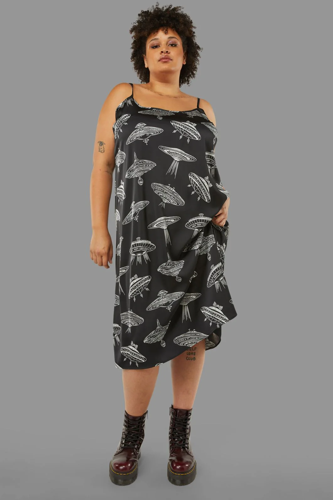 Curve Ufo Dress - Image 4