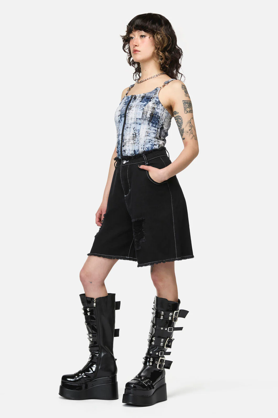 Divination Goth Ripped Short - Image 5