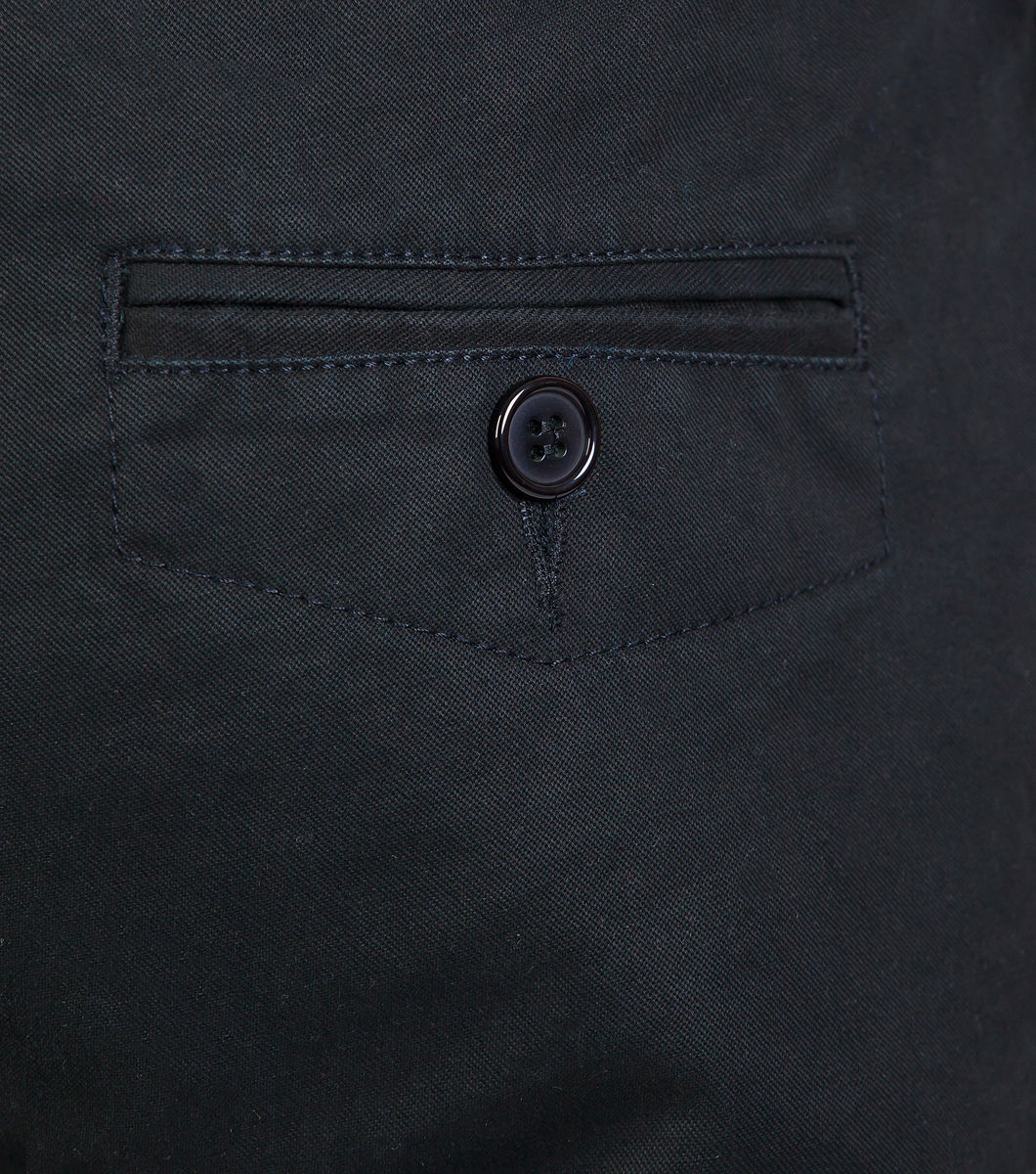 Easy Short - Image 8