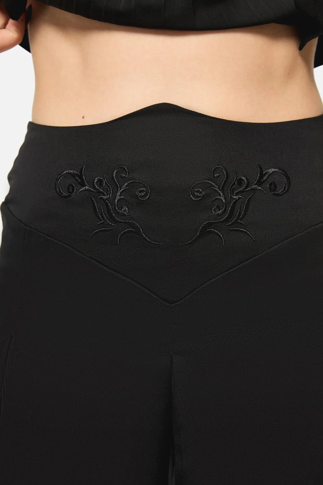 Filigree Goth Skirt - Image 7