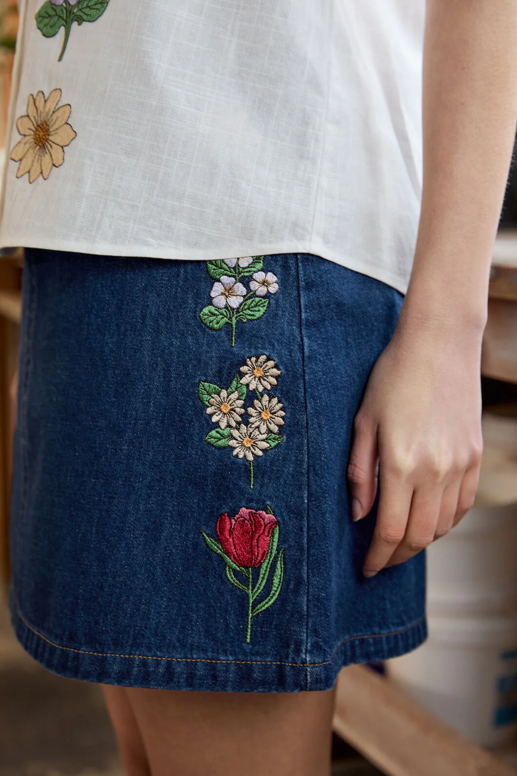 Fleur Embroidered Denim Skirt - Image 5