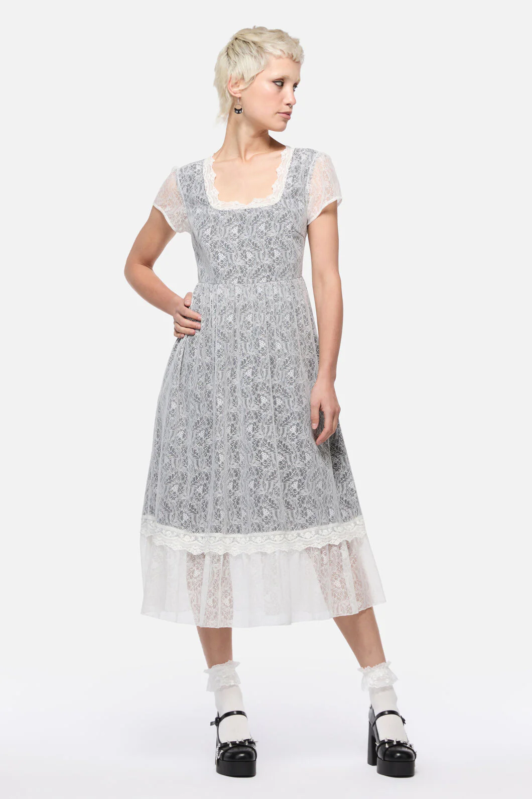 Forgotten City Lace Dress - Image 13