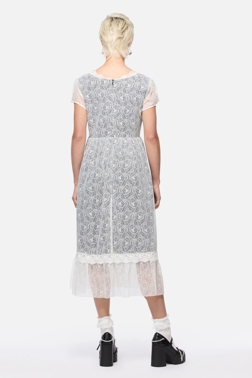 Forgotten City Lace Dress - Image 15