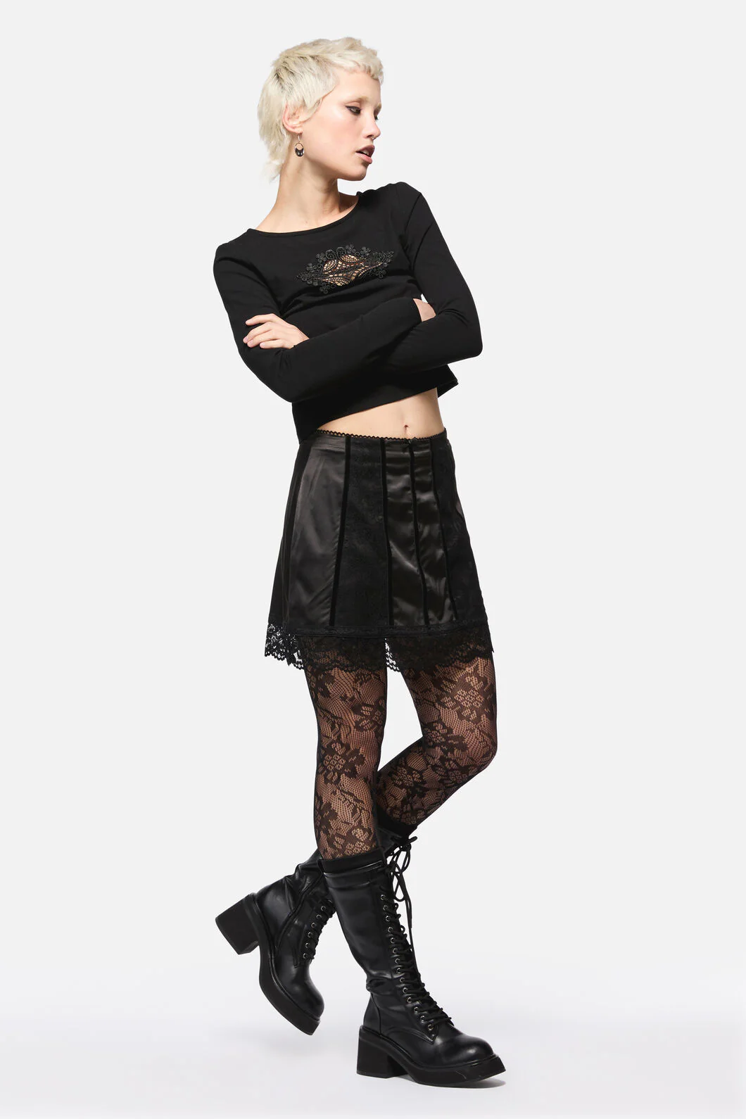 Forgotten City Lace Trim Skort - Image 2