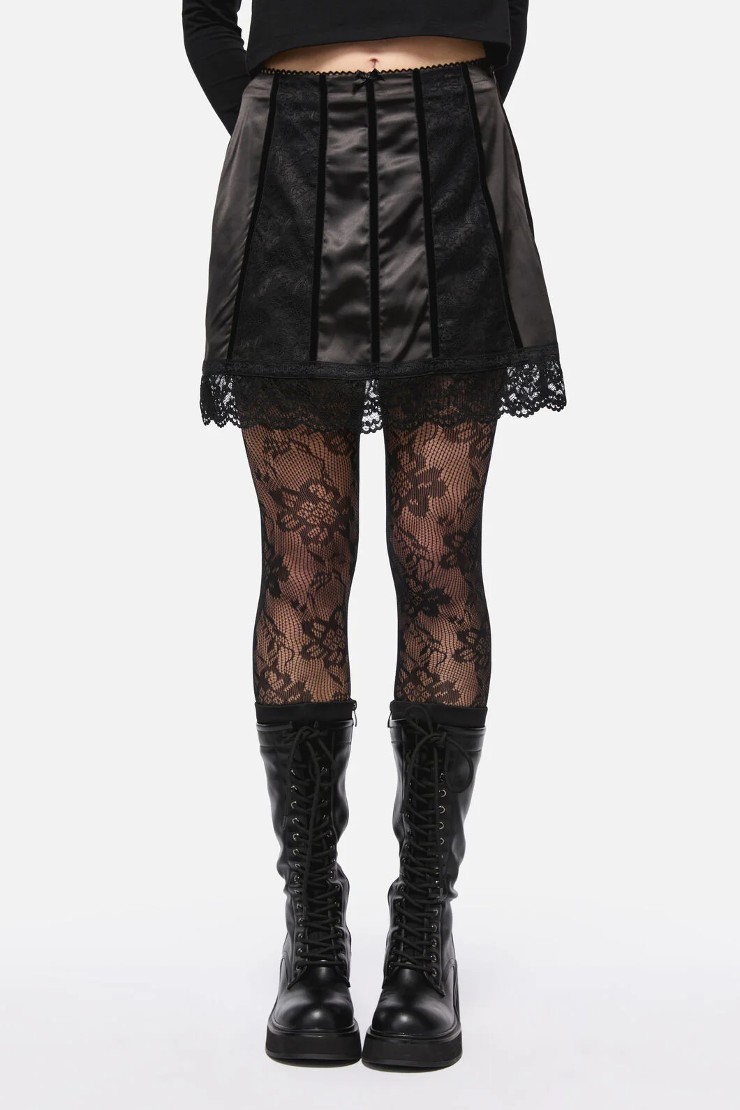 Forgotten City Lace Trim Skort - Image 5