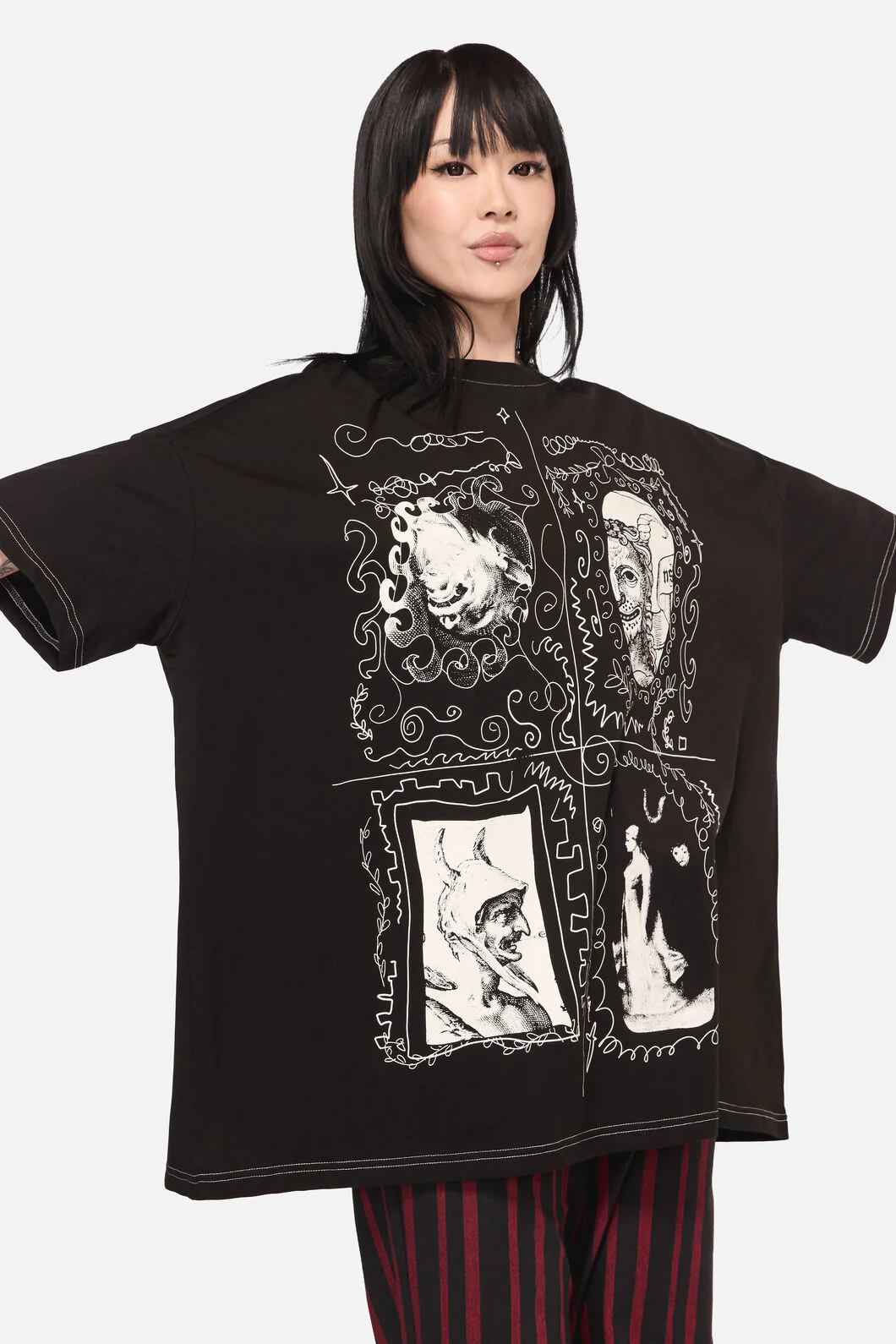Framed Goth Oversized Tee - Image 5