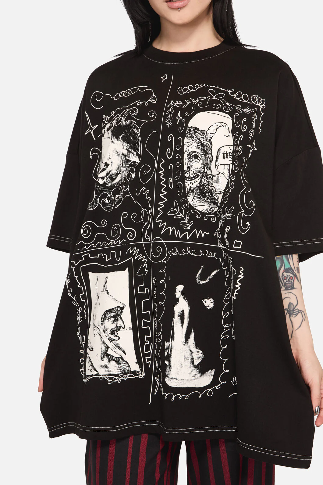 Framed Goth Oversized Tee - Image 6