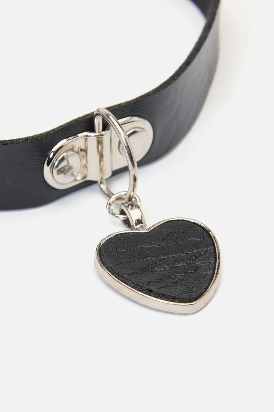 Heart Charm Choker - Image 4
