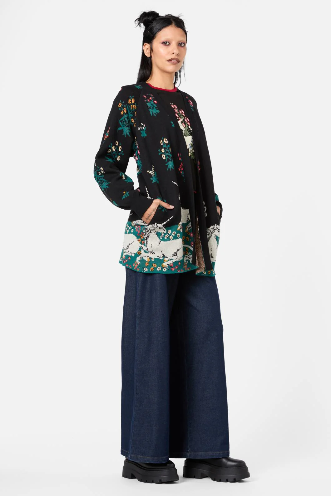 Heraldry Border Cardi - Image 3