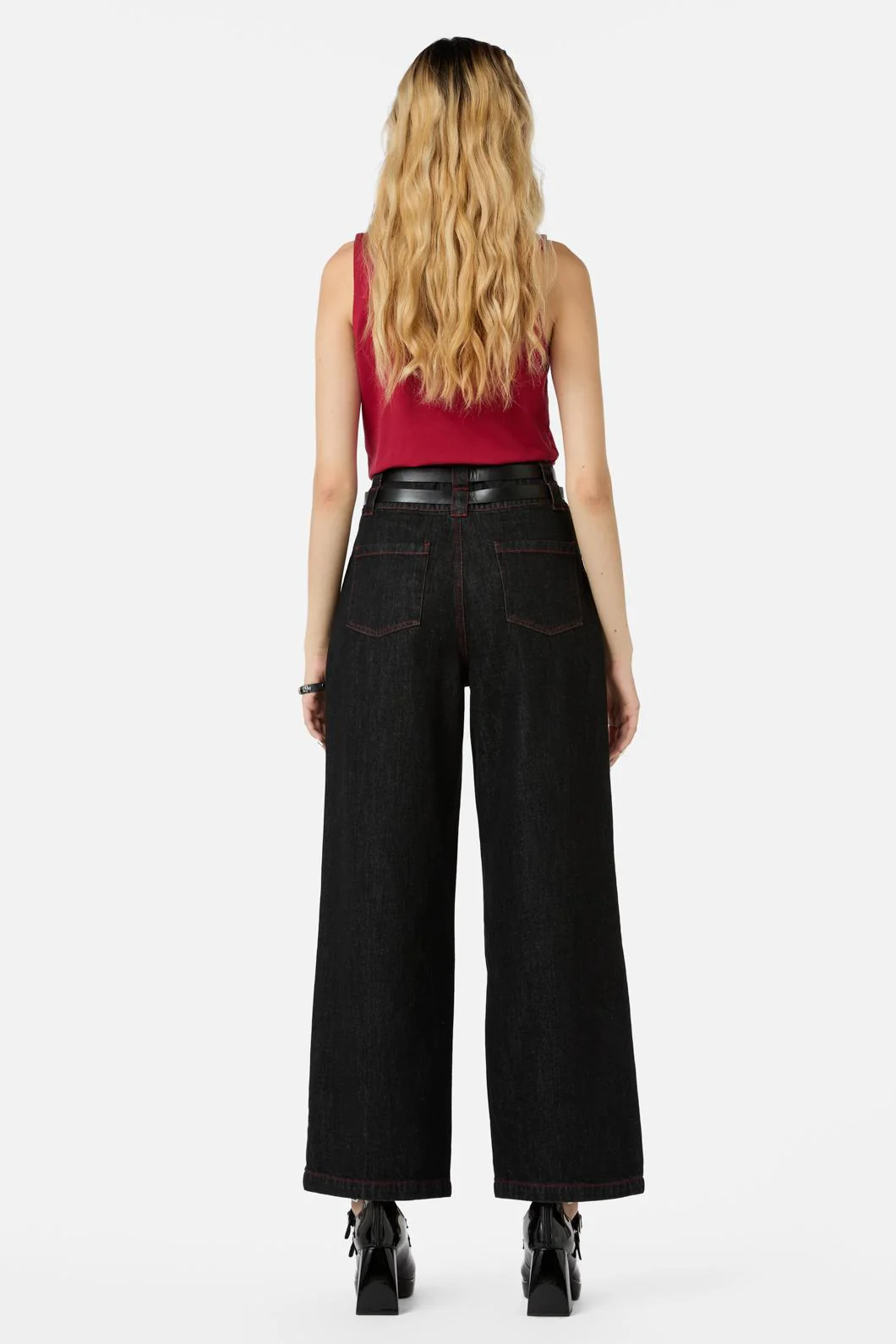 Immaculate Jeans - Image 4