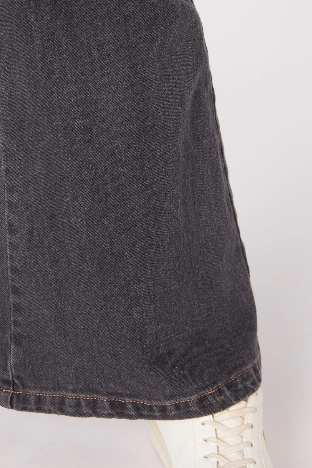 Ines Flare Jean - Image 11