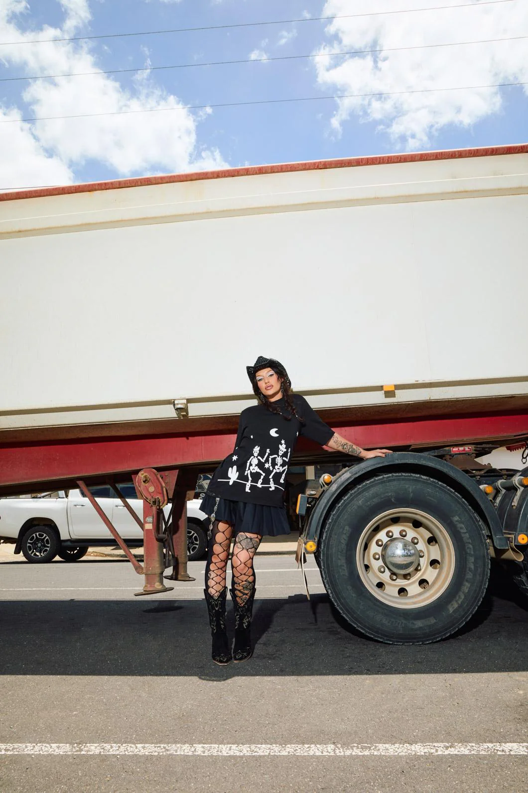Kick The Dust Up Tee - Image 2