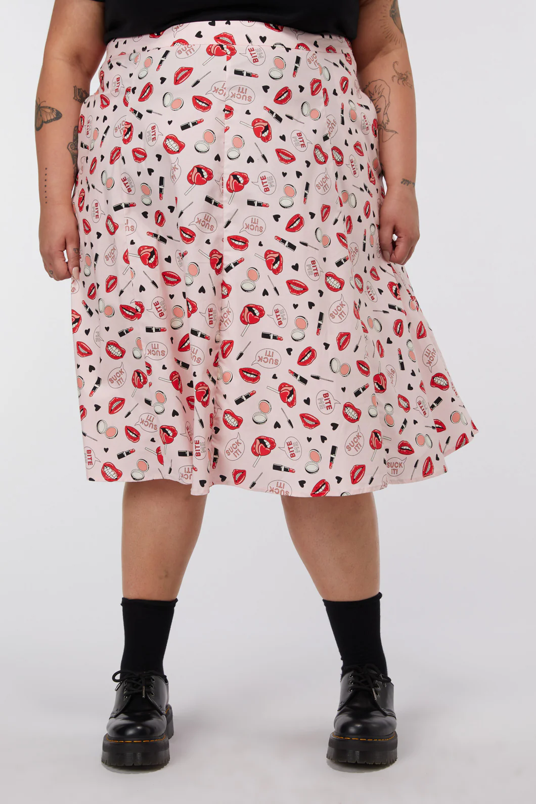 Kiss And Makeup Skirt Curve - Image 2