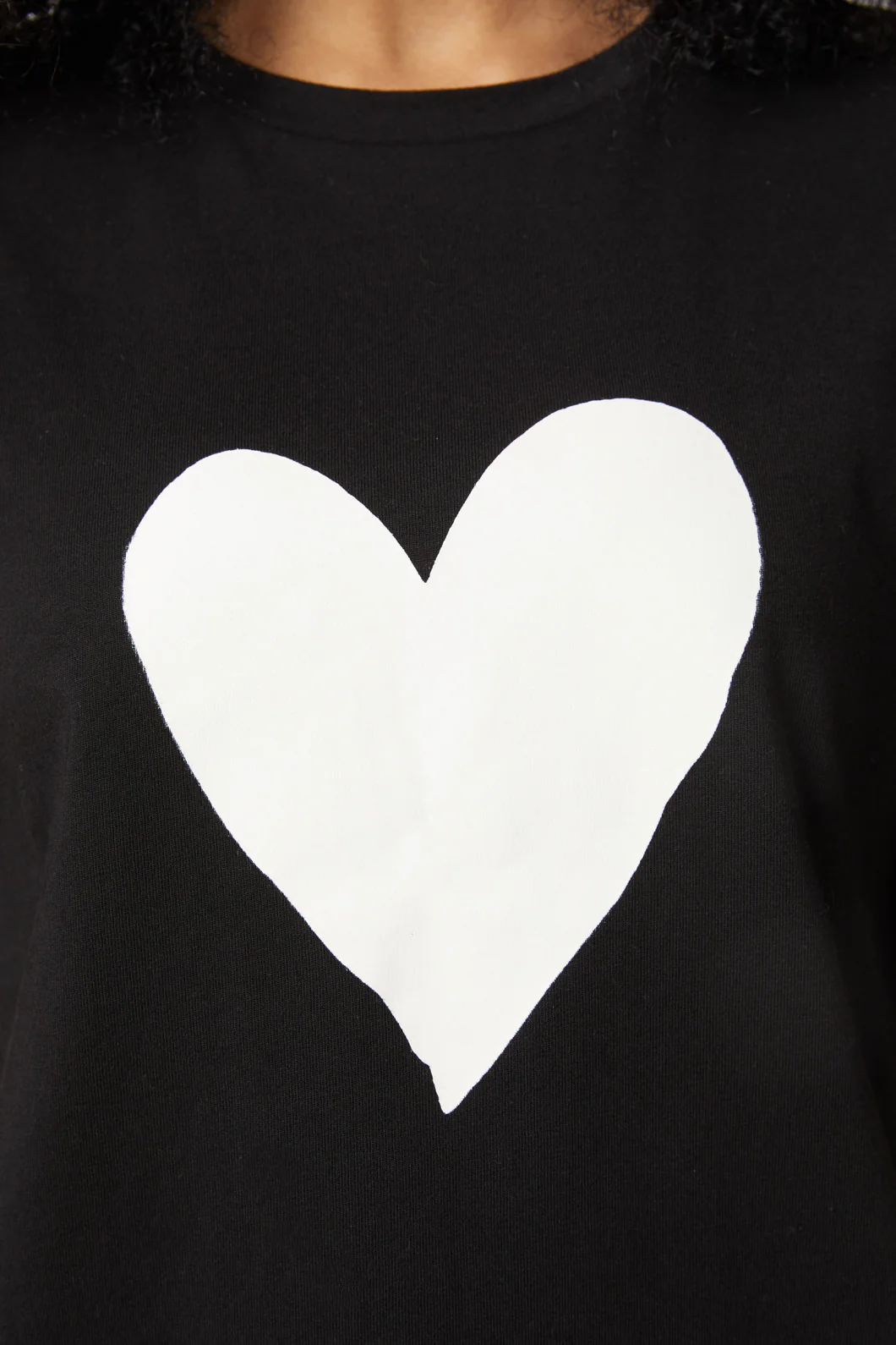 Love Heart Tee - Image 6