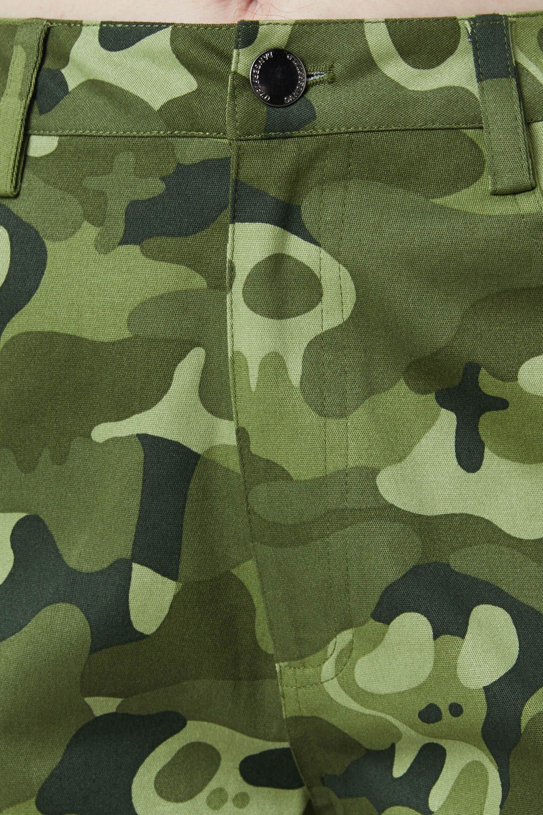 Nook Of The Garden Camo Short - Image 5