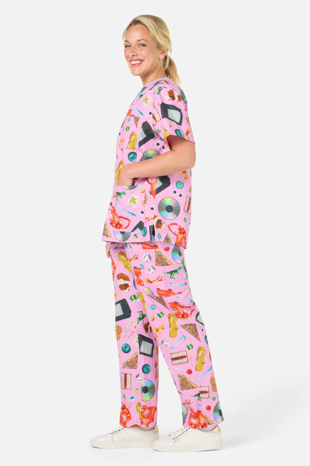 Nostalgia Scrub set - Image 2