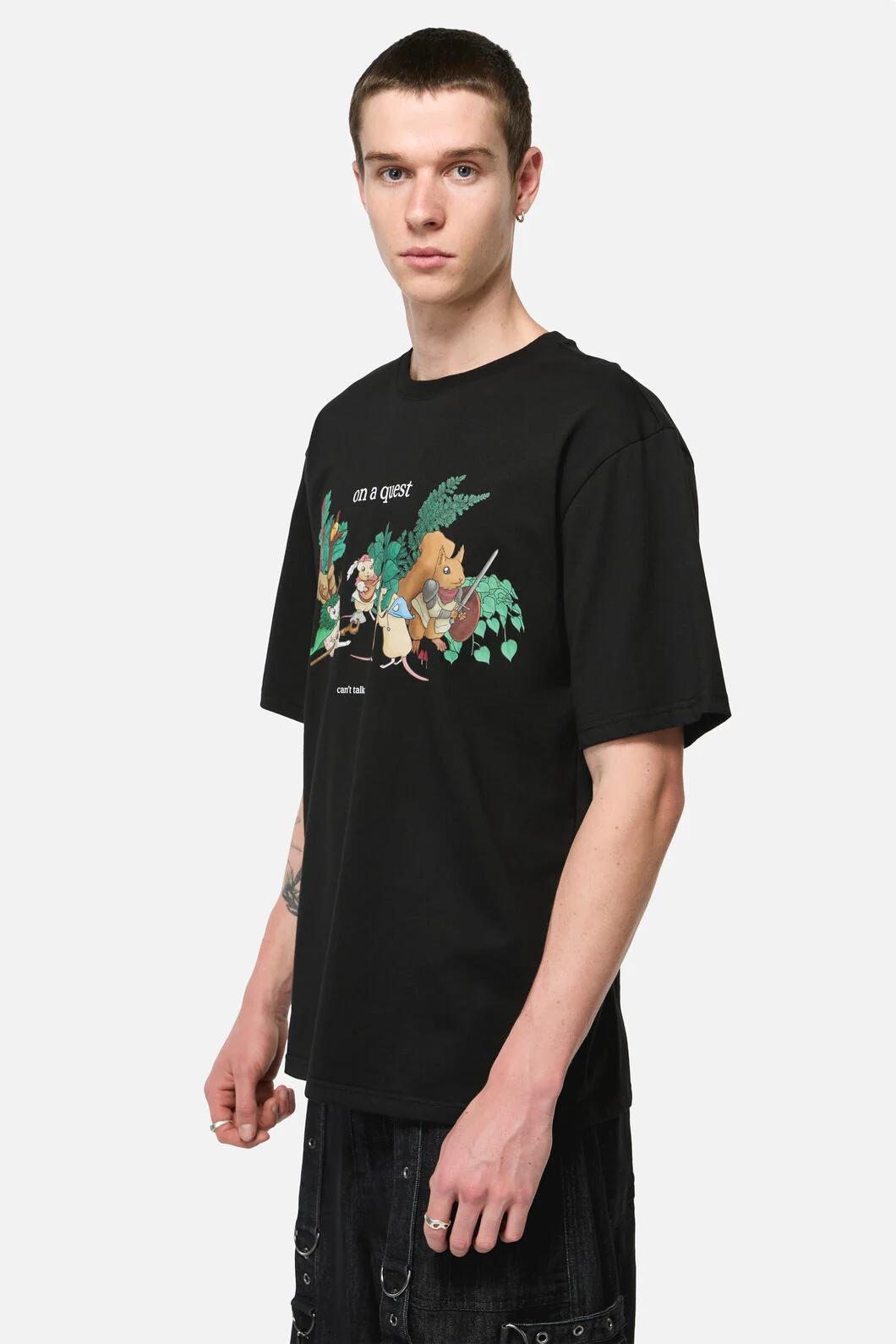 On A Quest Print Tee - Image 3
