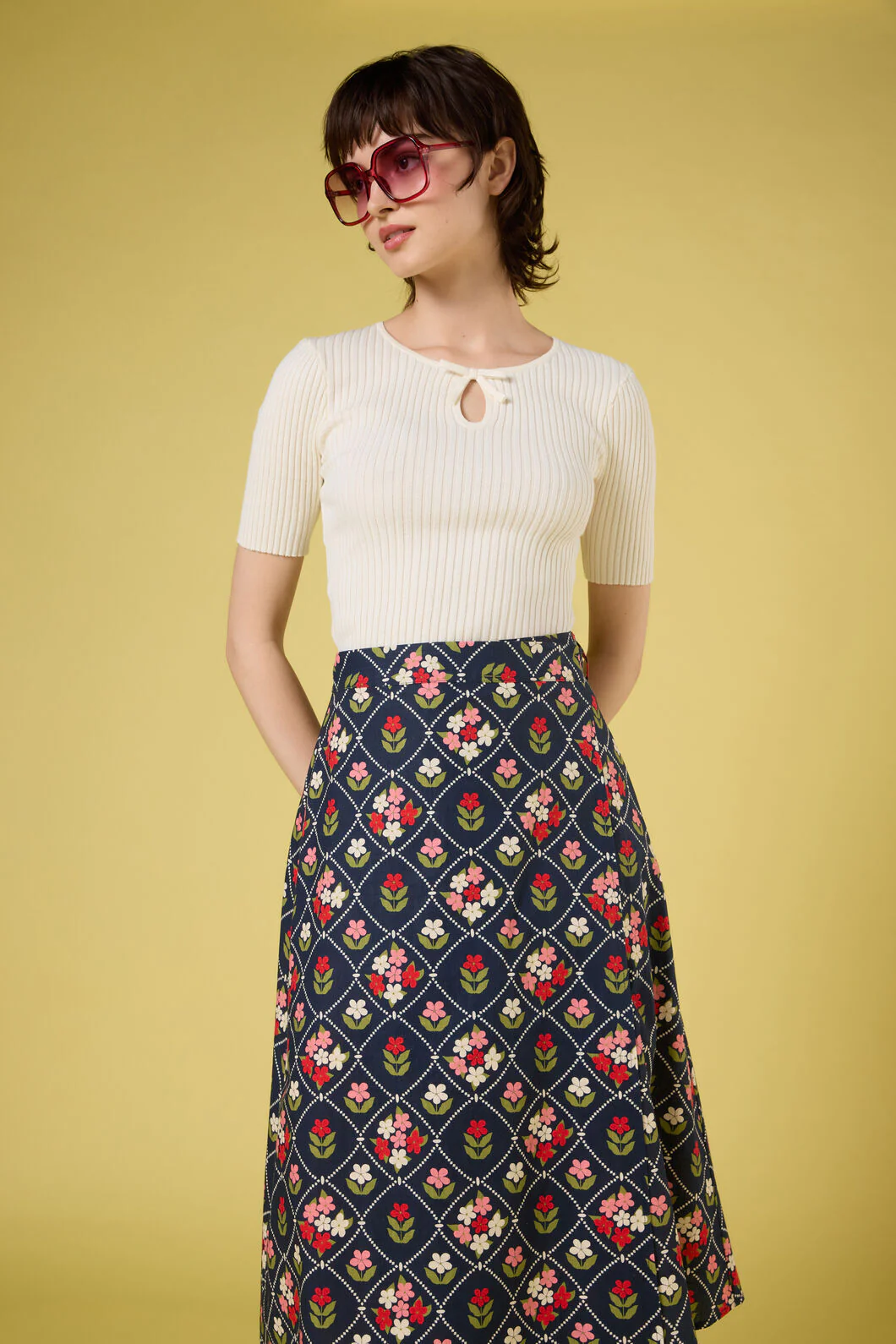 Sara Bow Knit Top - Image 13