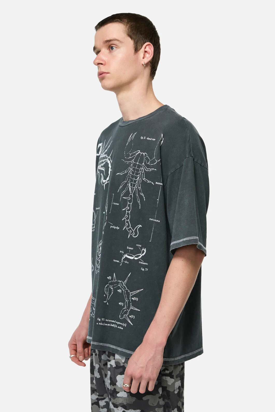 Scorpius Goth Unisex Tee - Image 2