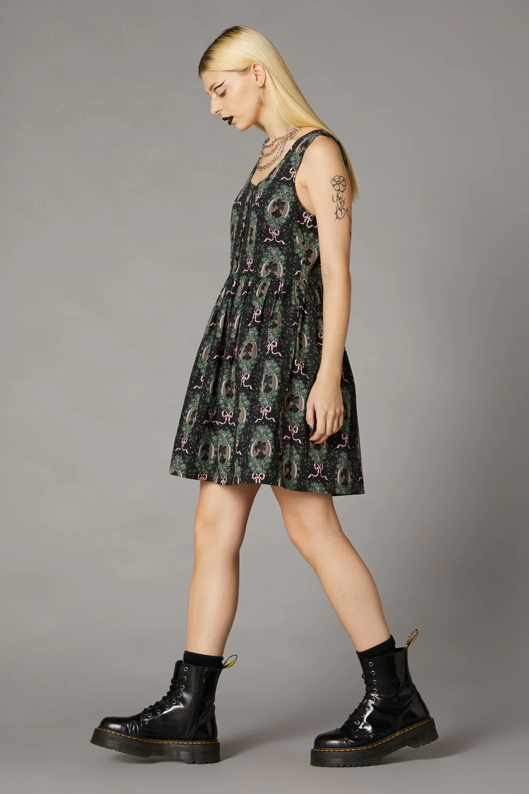 Spooky Cameo Print Dress - Image 3