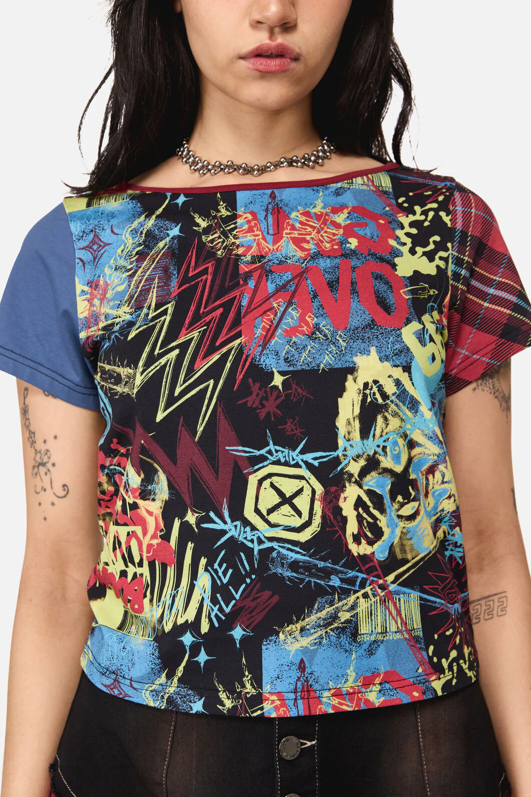 Streets Grunge Contrast Tee - Image 7