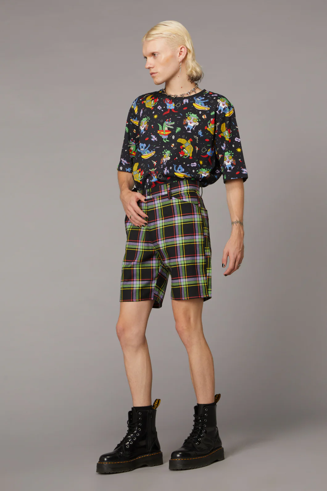 Vivid Tartan Unisex Short - Image 3