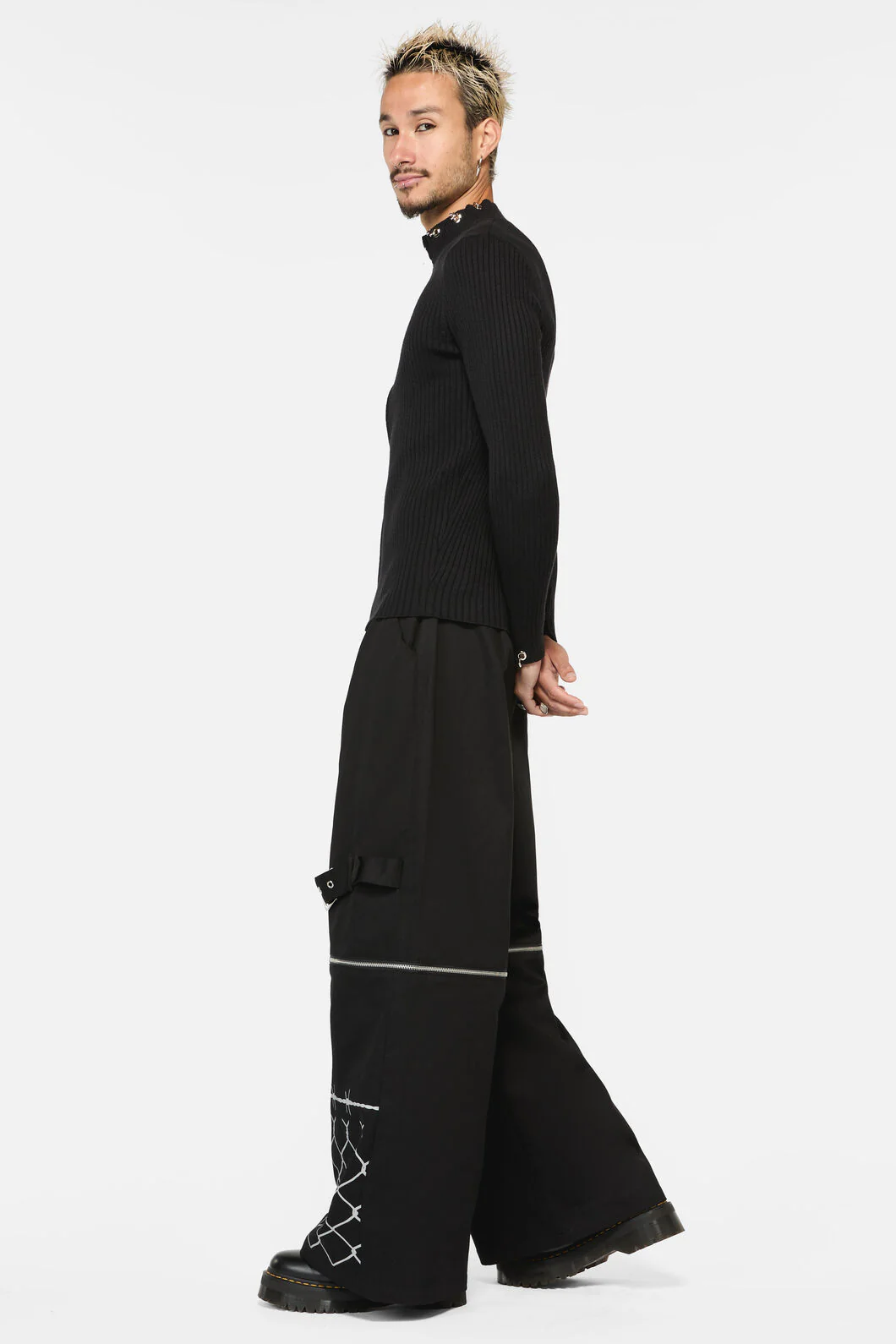 Wahn Piericng Knit Cardi - Image 3