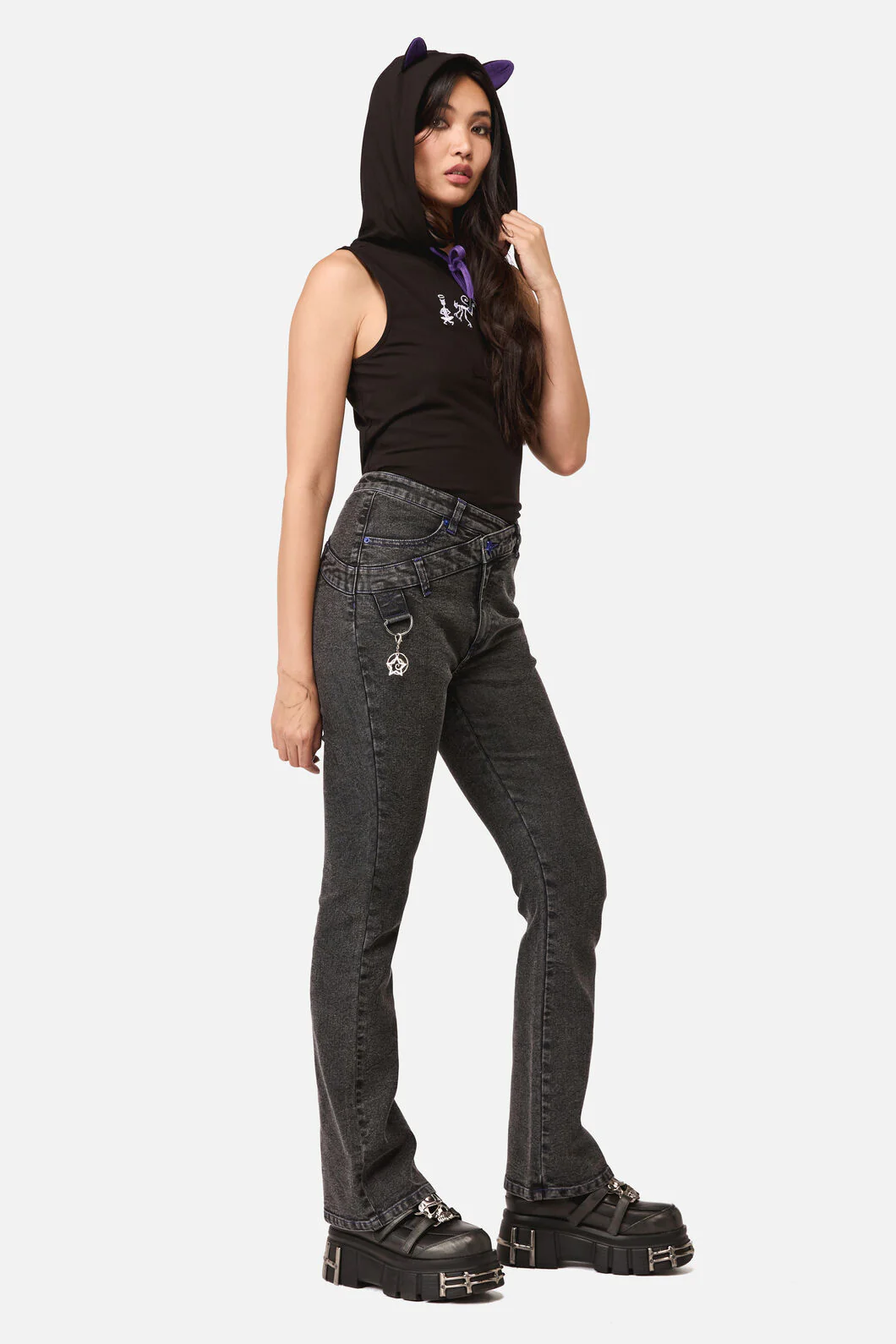 Whirl Denim V-Waist Charm Jean - Image 3