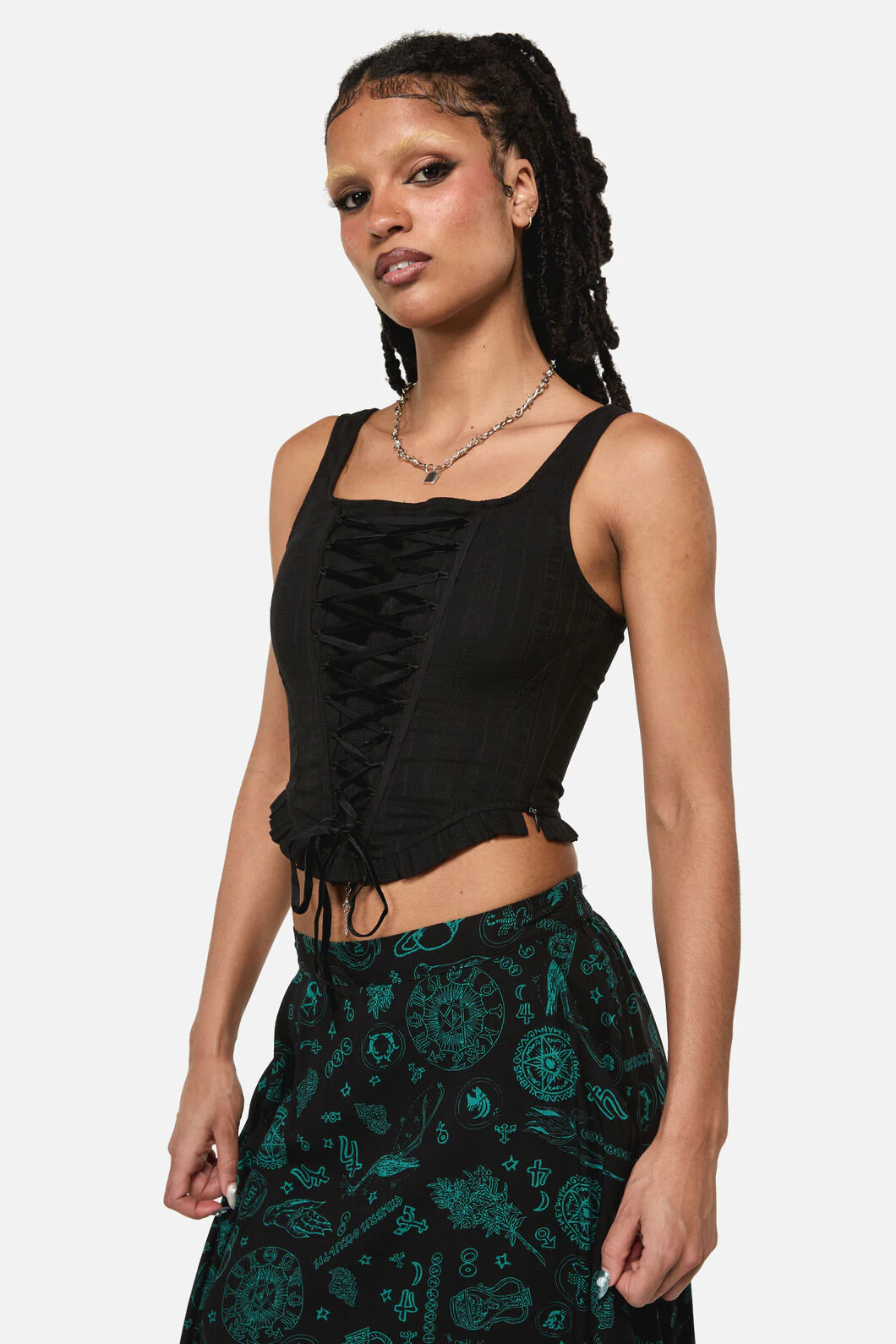 Witches Front Lace Corset - Image 3