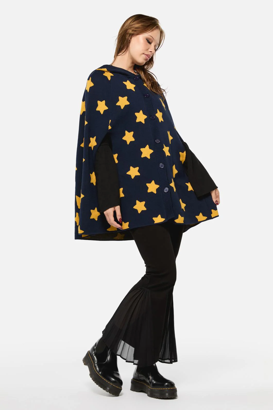 Wiz Knit Cape - Image 6