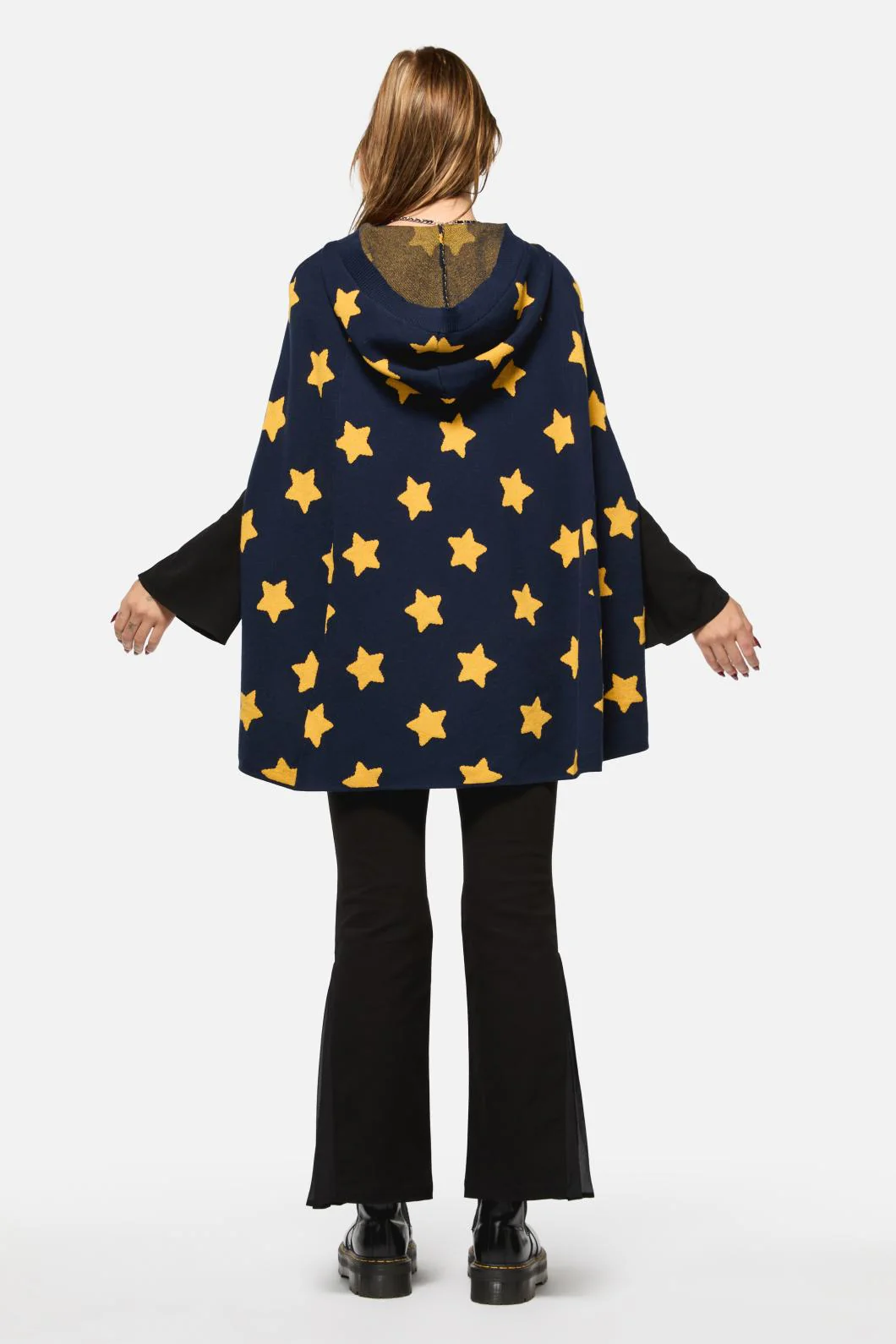Wiz Knit Cape - Image 7