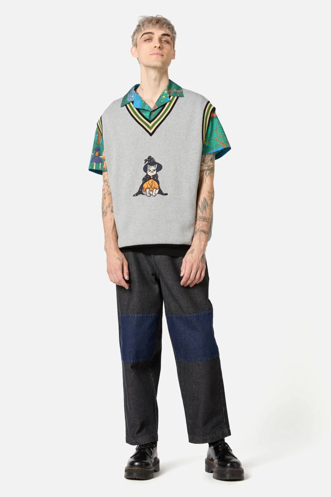 Wizard Cat Knit Vest - Image 2